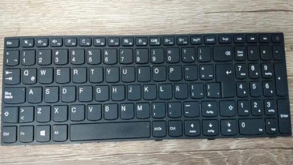 Teclado LENOVO PN LCM15L5